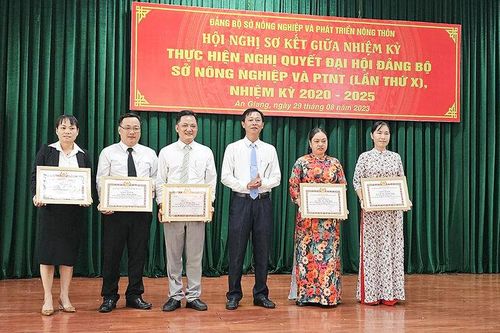 Xây dựng nền nông nghiệp hiện đại, tạo động lực phát triển kinh tế An Giang