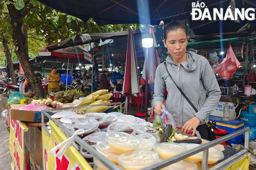 Các mặt hàng cúng Rằm tháng 7 tiêu thụ mạnh