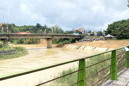 Đạ Tẻh: Tìm thấy thi thể nam thanh niên rơi xuống sông mất tích