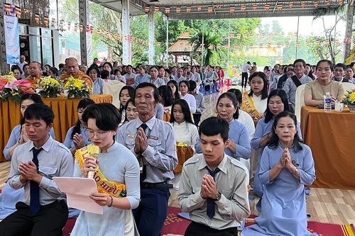 Thiêng liêng mùa hiếu hạnh