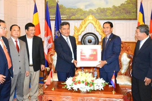 Gia Lai-Ratanakiri: Tiếp tục hợp tác, xây dựng tuyến biên giới hòa bình, hữu nghị