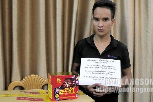 Đồn Biên phòng Cửa khẩu Quốc tế Hữu Nghị liên tiếp bắt 2 vụ vận chuyển pháo