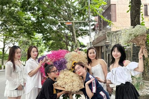 Giới trẻ đưa 'thu Hà Nội' về thành phố Lào Cai
