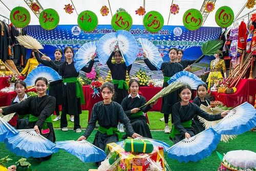 Cuộc thi trưng bày và trình diễn không gian văn hóa đồng bào các dân tộc huyện Bảo Yên