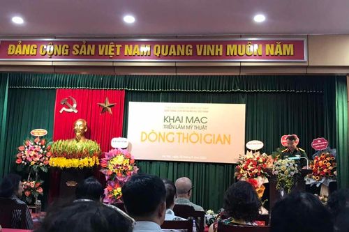 Triển lãm mỹ thuật 'Dòng thời gian' - Suối nguồn đề tài chiến tranh cách mạng