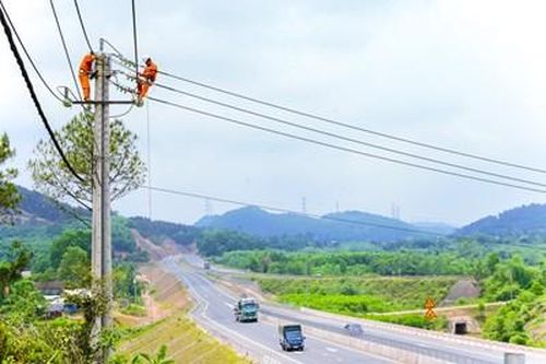 Đảm bảo cung cấp điện ổn định trong các ngày lễ