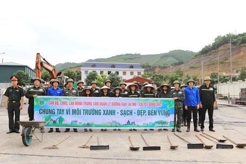 Tổng công ty Đông Bắc ra quân thực hiện vệ sinh môi trường