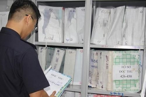 Hoãn xuất cảnh hơn 200 giám đốc doanh nghiệp nợ thuế