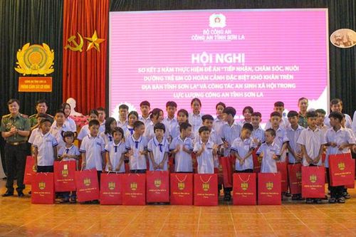 Quan tâm công tác chăm sóc, nuôi dưỡng trẻ em có hoàn cảnh đặc biệt khó khăn