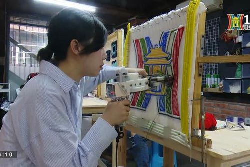 Biến tấu tranh nghệ thuật từ chất liệu len