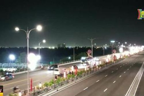 Cầu Vĩnh Tuy 2 trước ngày thông xe