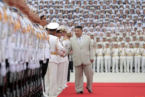 Ông Kim Jong-un lệnh hải quân Triều Tiên sẵn sàng chiến đấu