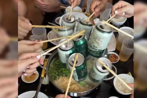 Rước đèn ông sao kiểu dân nhậu