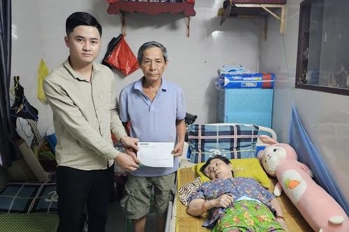 Tấm lòng của bạn đọc Báo Sức khỏe & Đời sống đến với 2 hoàn cảnh khó khăn ở Huế