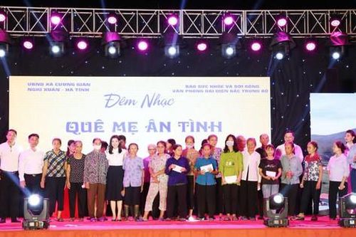 Đêm nhạc thiện nguyện 'Quê mẹ ân tình'