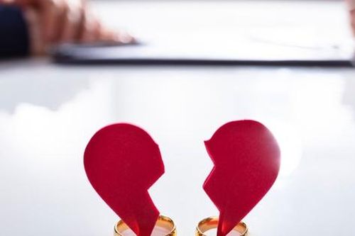 Ngoại tình thường xảy ra sau 7 năm kết hôn?