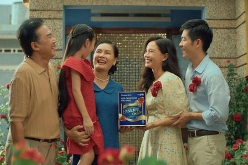 Trao món quà sức khỏe, gửi yêu thương đong đầy mùa Vu Lan