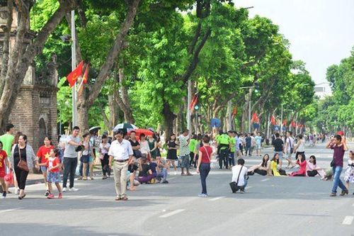 Phố đi bộ hồ Hoàn Kiếm mở cửa 4 ngày nghỉ lễ Tết Độc lập