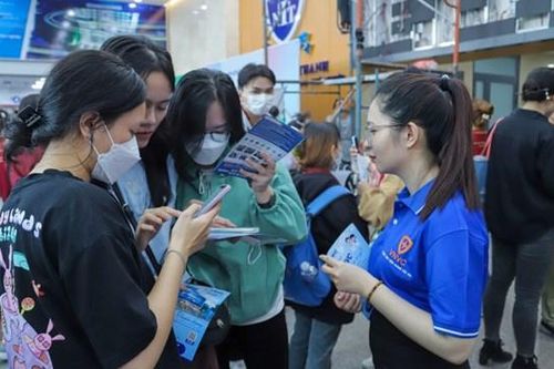 Cần thiết xem xét việc ưu tiên chứng chỉ ngoại ngữ