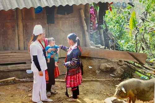 Nhiệm vụ, phạm vi khám, chữa bệnh của cô đỡ thôn, bản