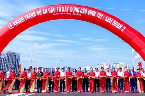 Thủ tướng Chính phủ Phạm Minh Chính dự lễ khánh thành cầu Vĩnh Tuy giai đoạn 2