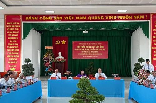 Phát huy tinh thần anh dũng Đồng khởi tại Bến Tre