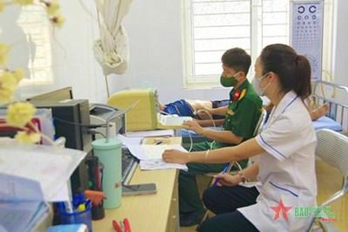Giúp dân là tự giúp mình