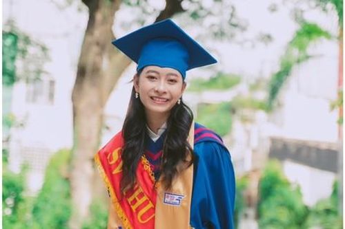 Nguyễn Thị Lan Anh - Cô giáo trẻ với tình yêu với môn Lịch sử từng là thủ khoa đầu ra