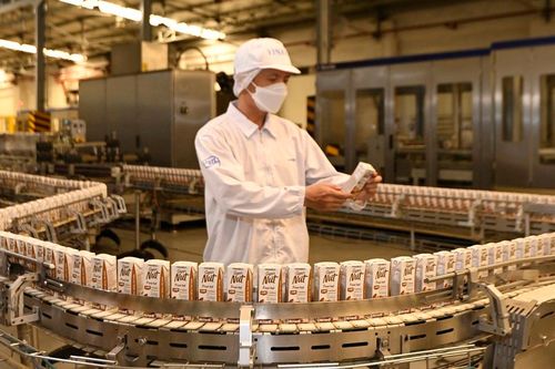 Nhiều ngành lãi đậm, chia cổ tức 'khủng'