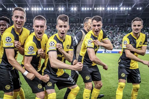 Thêm 3 đội bóng vào vòng bảng Champions League