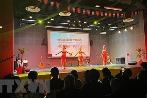 Quảng bá di sản văn hóa Hội An tại Paris, Pháp