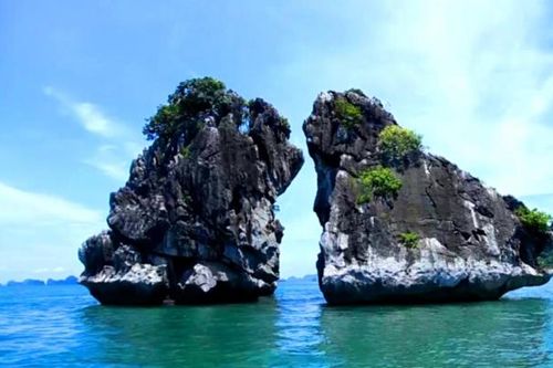 Quảng Ninh: Khẩn trương tìm giải pháp tối ưu bảo vệ hòn Trống Mái