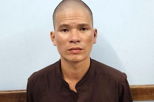 Kẻ cạo trọc đầu, mặc áo thầy tu đi cướp tiệm vàng ở Bình Định có biểu hiện tâm thần