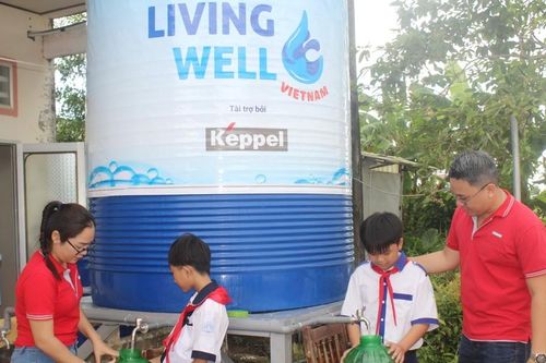 Tập đoàn Keppel và Tỉnh Đoàn Cà Mau trao tặng hệ thống máy lọc nước sạch cho bà con Cà Mau