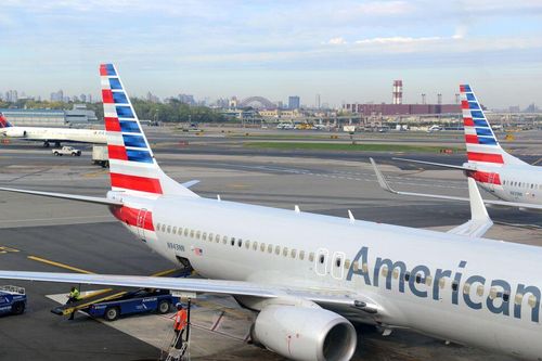 American Airlines bị phạt hơn 4 triệu USD vì mãi không chịu... bay