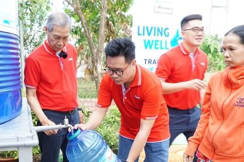 Mang nước sạch đến cho hơn 10.000 dân nghèo đất Mũi