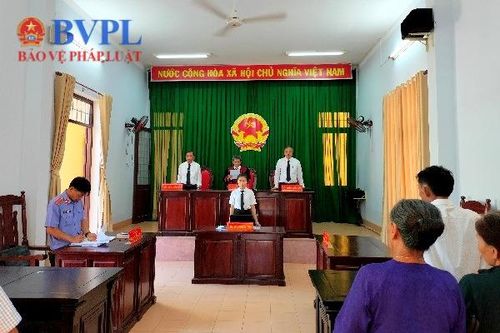 VKSND huyện Hoài Ân tổ chức phiên tòa dân sự rút kinh nghiệm