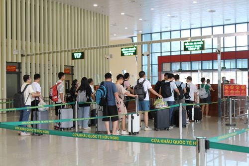 Lạng Sơn: Du khách xuất nhập cảnh thuận lợi hơn nhờ thị thực điện tử
