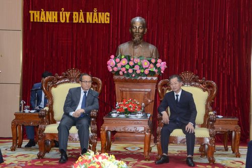 Thành phố Đà Nẵng thắt chặt mối quan hệ với các địa phương của Lào