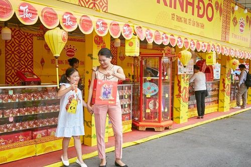 Thị trường bánh Trung thu: Nguồn cung tăng nhưng khách hàng vắng bóng