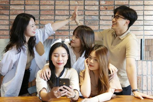 'Sốt xình xịch' vé xem phim đồng giá 79.000 đồng trên ứng dụng ngân hàng và ví VNPAY