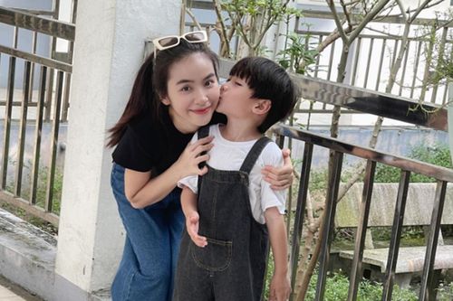 Làng Trong Phố chính thức đóng máy, dàn cast đua nhau xả ảnh