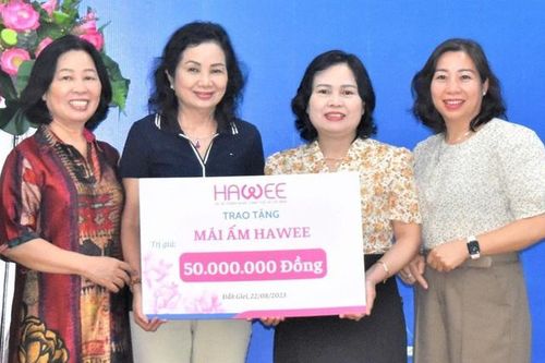 Kon Tum: Phụ nữ dân tộc thiểu số thoát nghèo nhờ được vay vốn trồng sâm dây