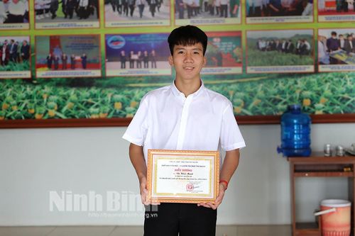 'Thắp lửa' cho phong trào khuyến học, khuyến tài