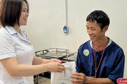 Chương trình 'Ngày đồng hành cùng người bệnh lần thứ 15 năm 2023'