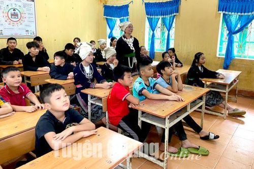 Còn sức còn làm