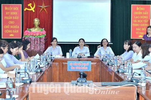 Đẩy mạnh công tác phụ nữ trong tình hình mới