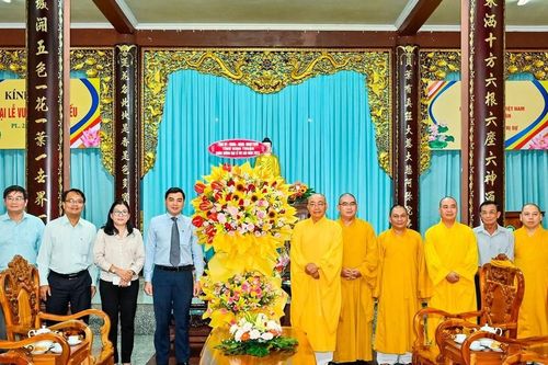 Bình Thuận: Lãnh đạo Tỉnh ủy thăm và chúc mừng Đại lễ Vu lan đến Ban Trị sự GHPGVN tỉnh