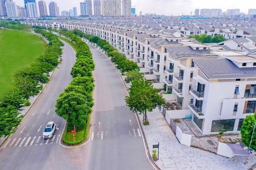 'Kinh nghiệm của các nước là dùng thuế để điều chỉnh đầu cơ bất động sản'