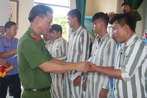 420 phạm nhân ở Trại giam Xuân Phước được giảm án phạt tù